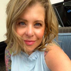 Meet your Posher, Carie